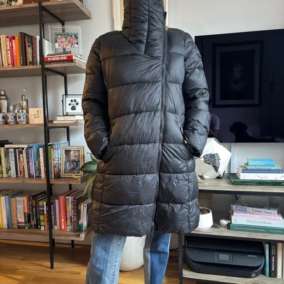 Via Spiga Black Quilted Long Puffer Coat with Oversized Collar - Picture 3 of 4
